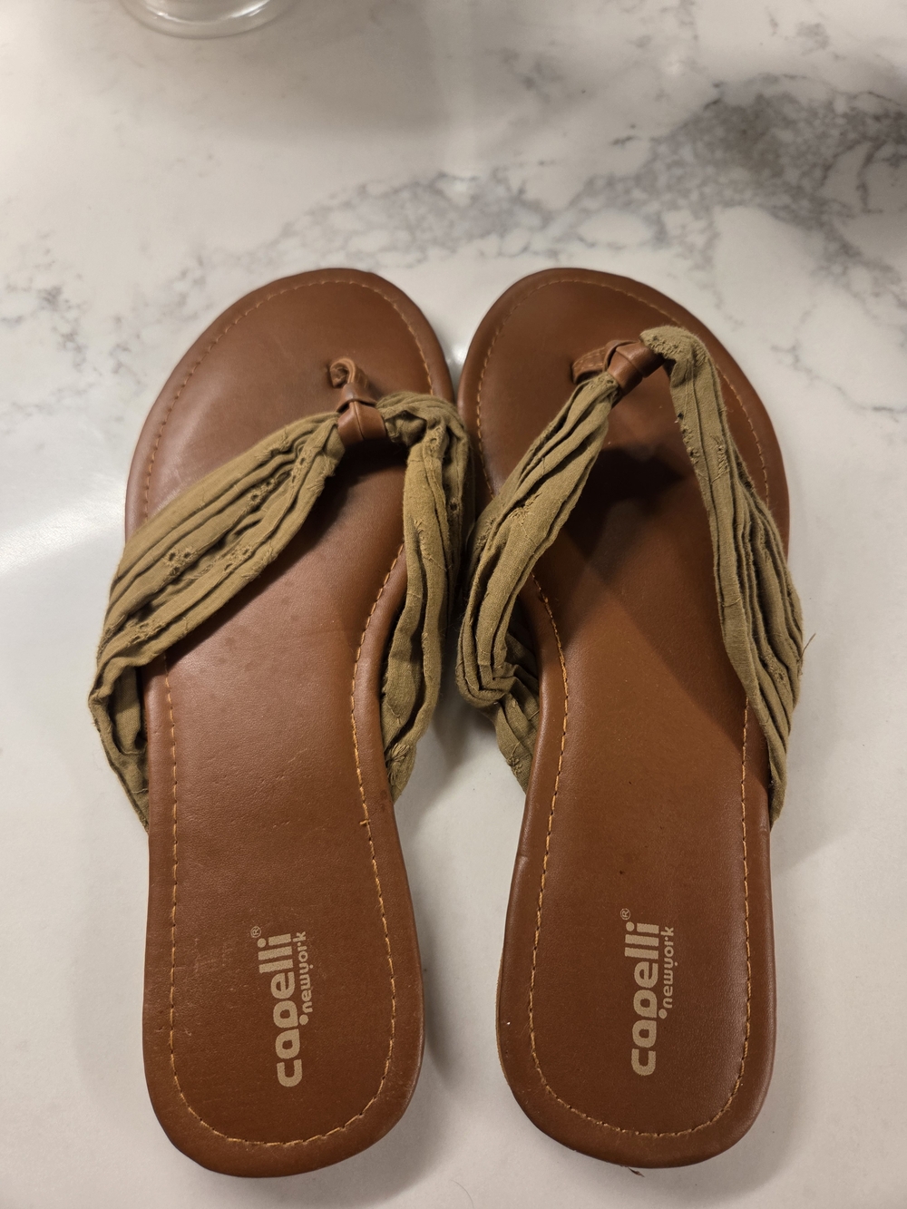 Capelli of New York Brown Sandal with Braided Tan Straps Womens Sizs 9